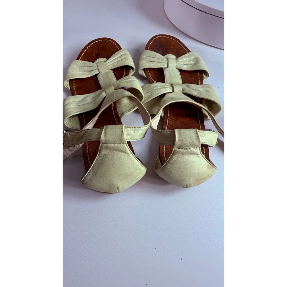 Coach Tracy Ivory Leather Bow Flat Gladiator Sandals Womens‎ Size 7B A8045